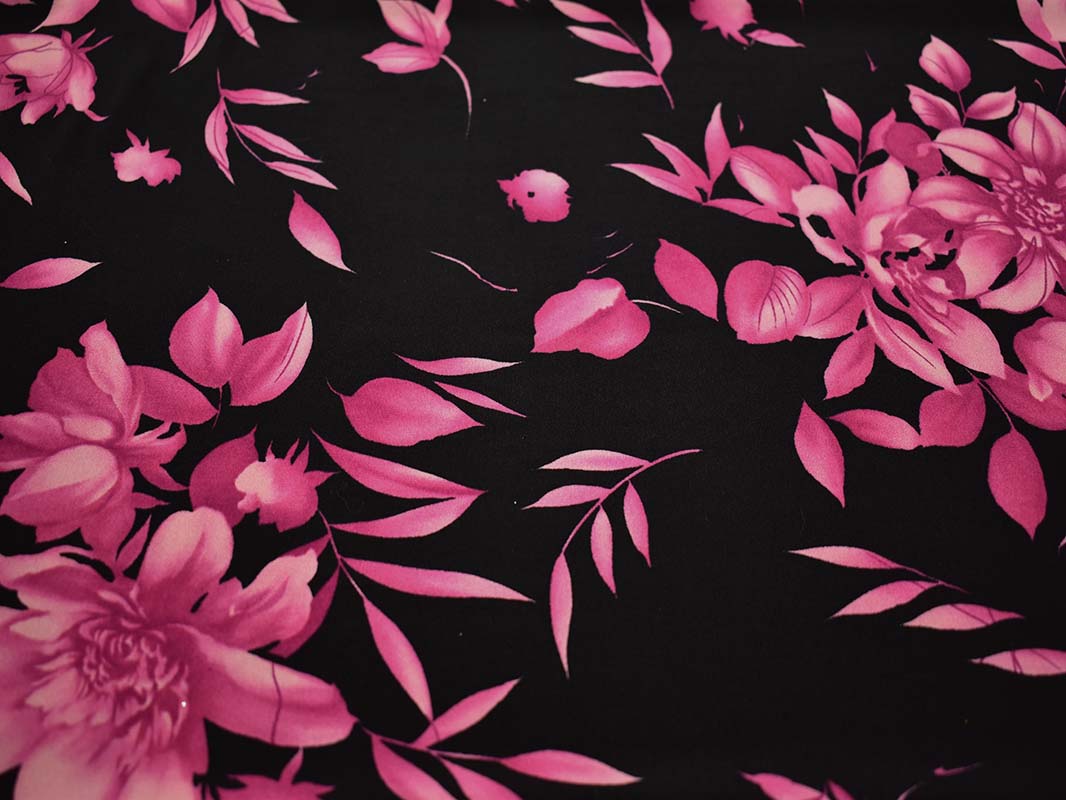 Трикотаж черный с розовыми цветами 00141 - фото 2