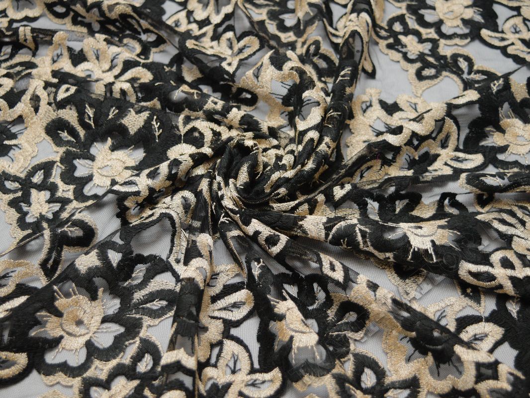 Сетка с вышивкой черные бежевые цветы - фото 4