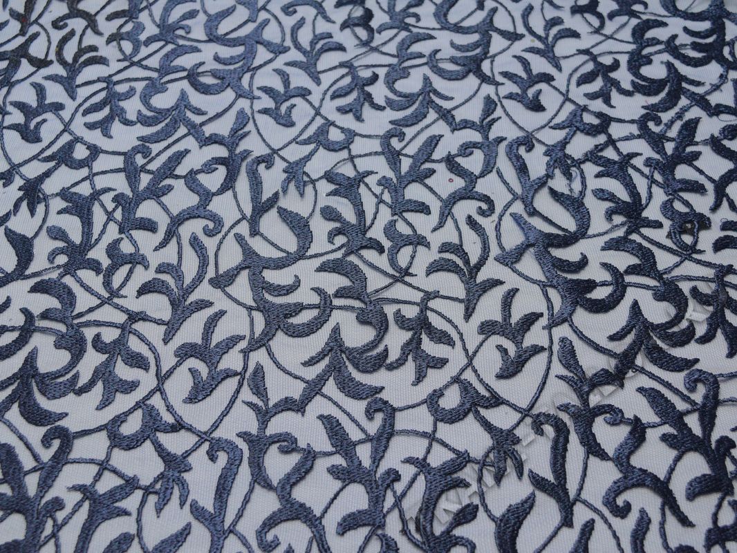 Сетка с вышивкой темно-синие листья - фото 2