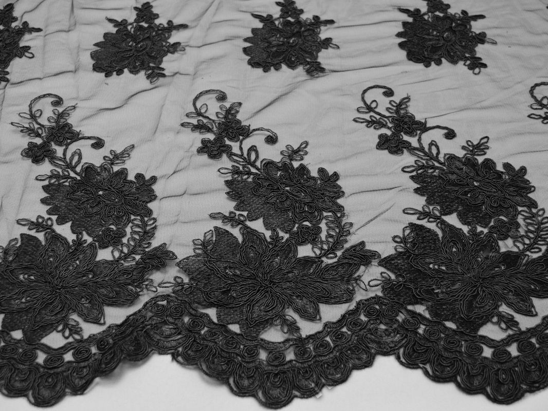 Сетка черная с вышивкой большие цветы - фото 2