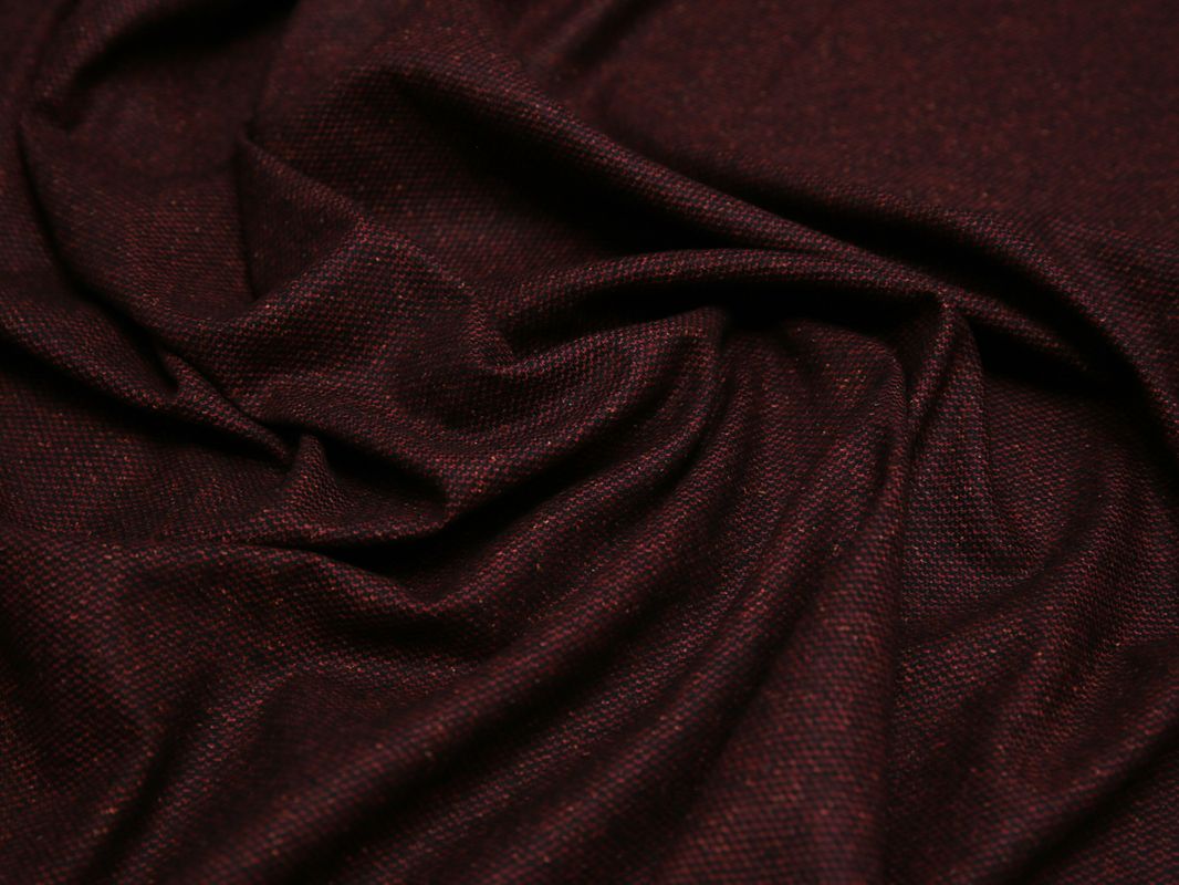Костюмная ткань черно-бордовый принт - фото 5