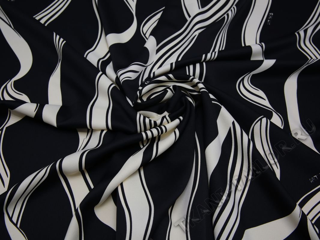 Плательная ткань черная с белым волнистые полосы - фото 4