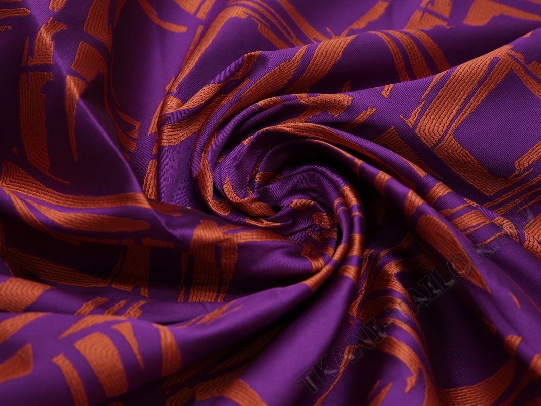 Плательная ткань фиолетовая с оранжевым принтом - фото 4