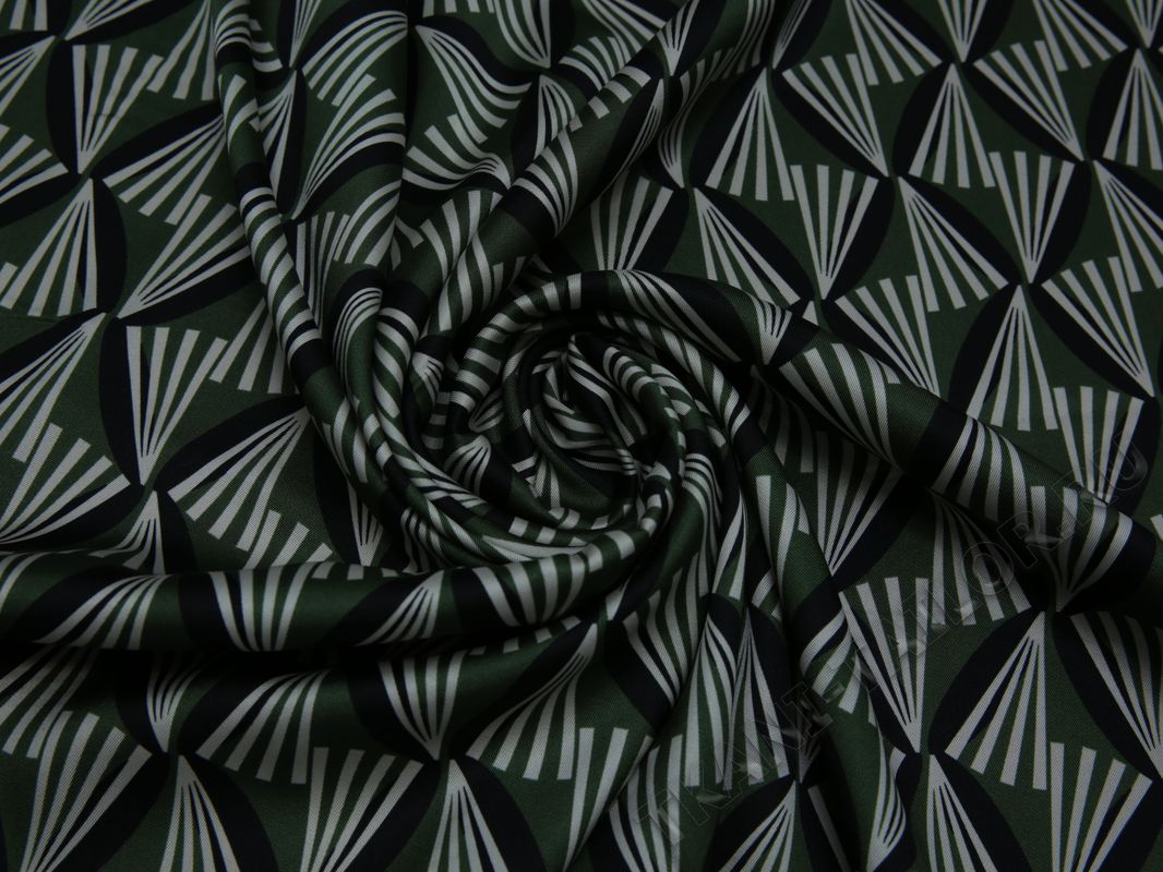 Плательная ткань бело-зеленый геометрический принт - фото 4