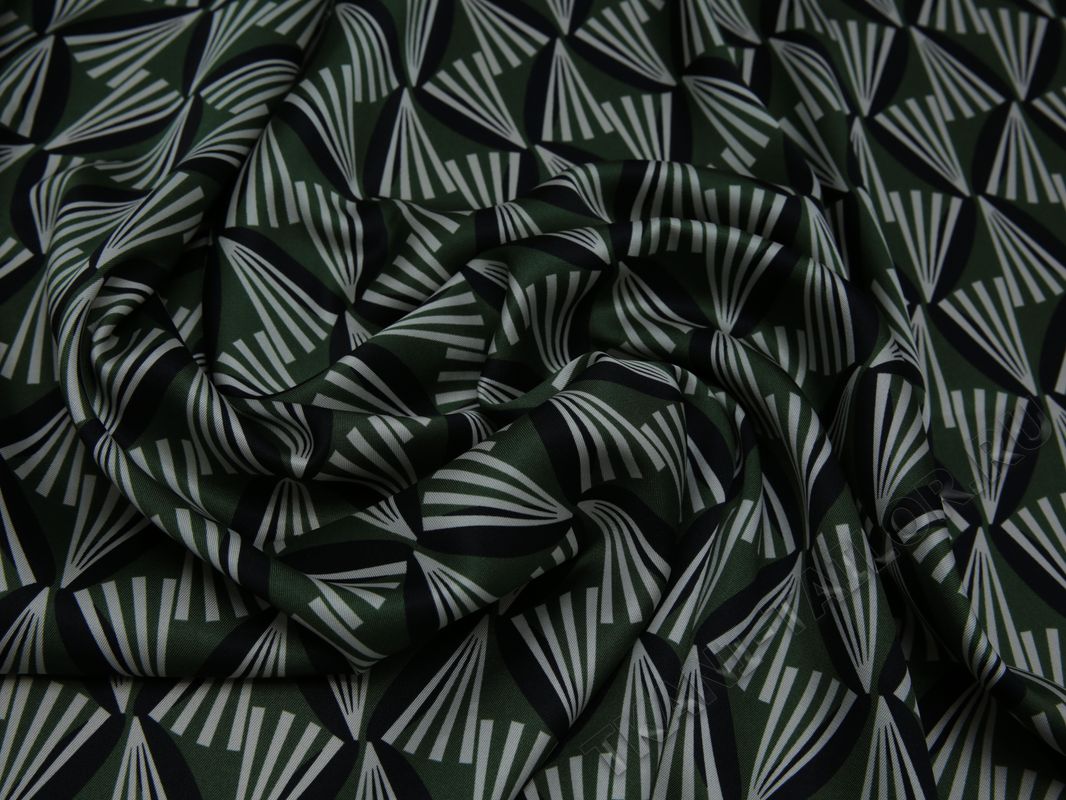 Плательная ткань бело-зеленый геометрический принт - фото 5