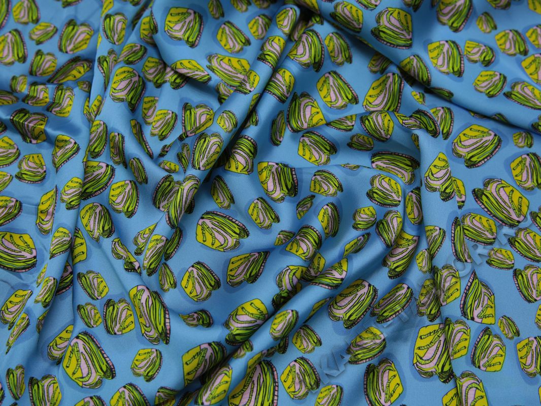 Плательная ткань голубая с цветным принтом - фото 5