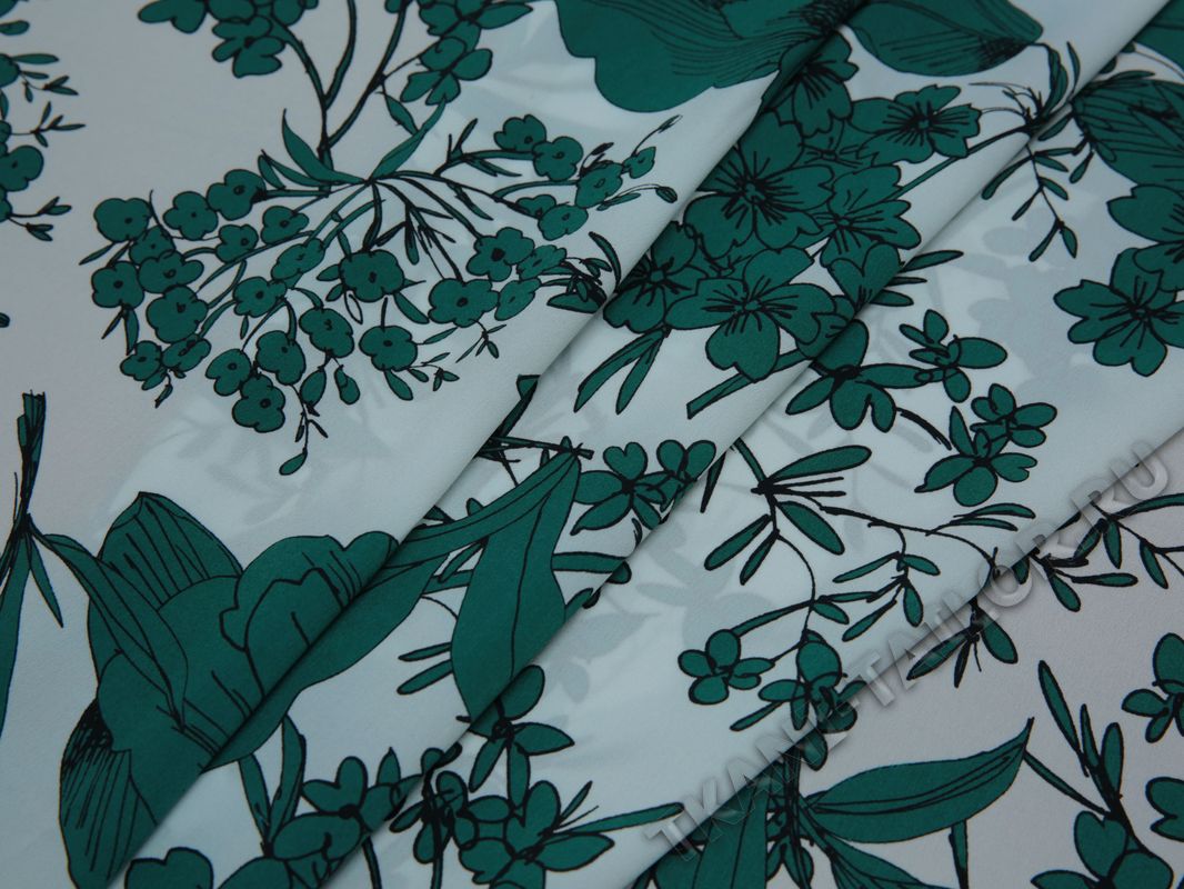 Плательная ткань белая принт зеленые цветы - фото 3