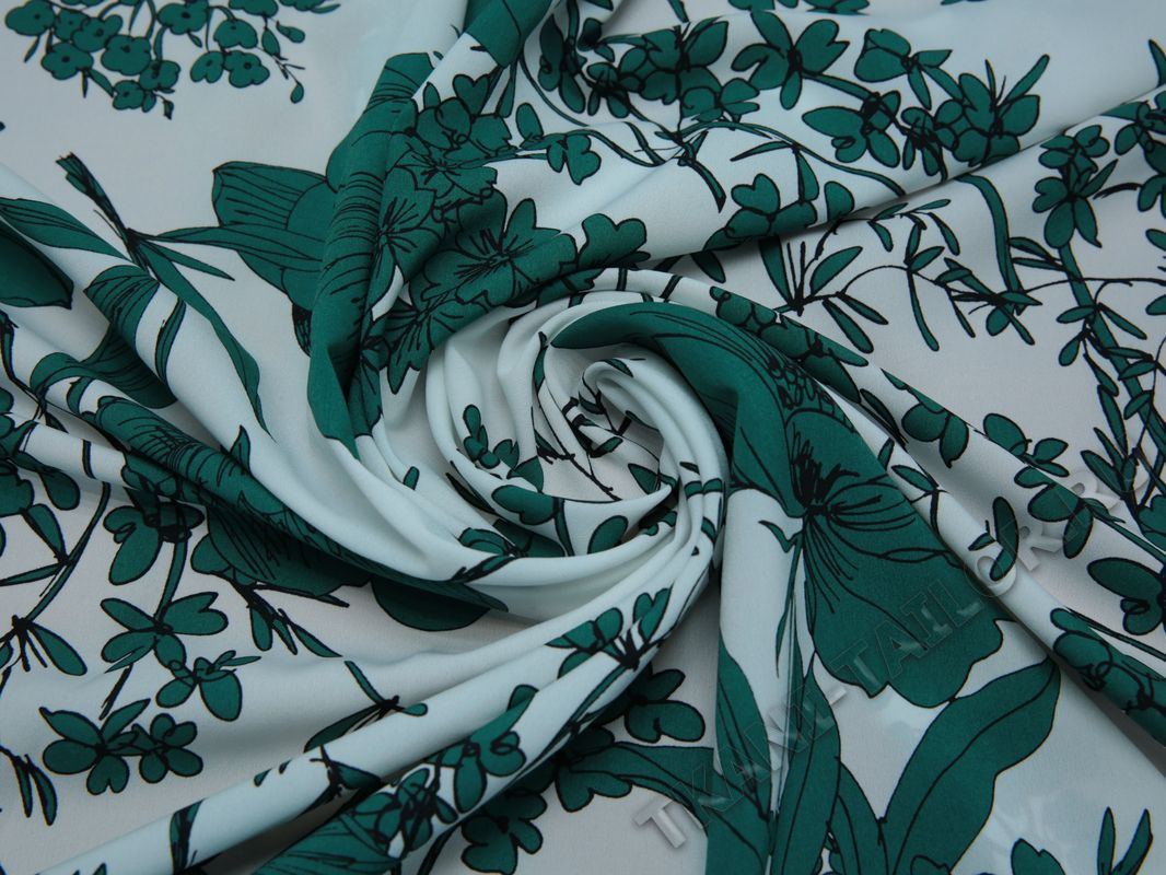 Плательная ткань белая принт зеленые цветы - фото 4