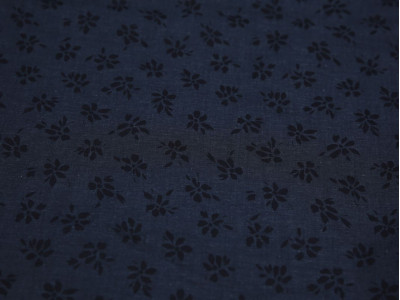 Рубашечная ткань хлопковая серая с черными листьями - фото