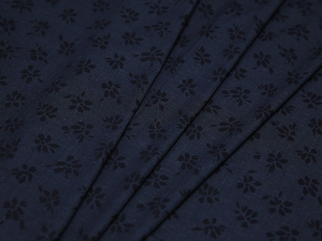 Рубашечная ткань хлопковая серая с черными листьями - фото 3