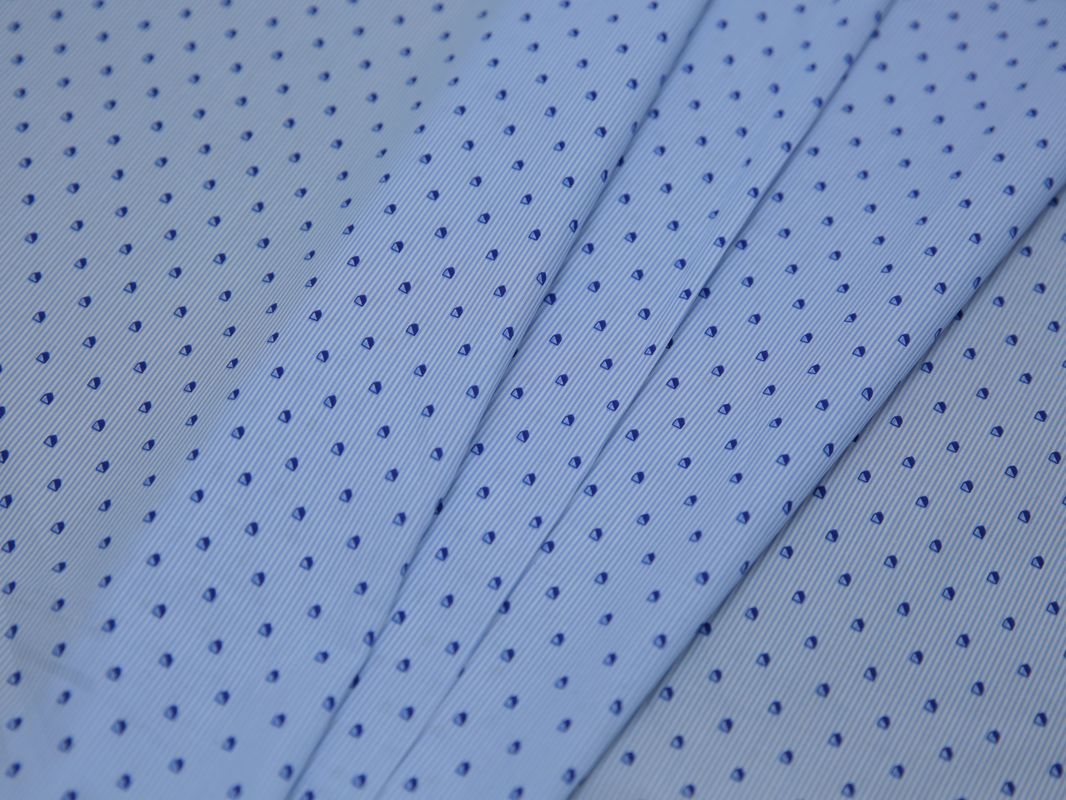 Рубашечная ткань хлопковая голубая в синий горох - фото 1
