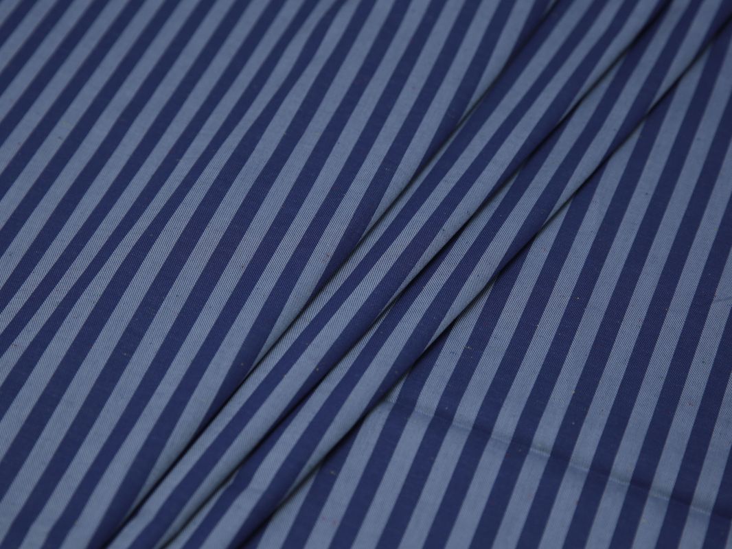 Рубашечная ткань хлопковая синяя в серую полоску - фото 3