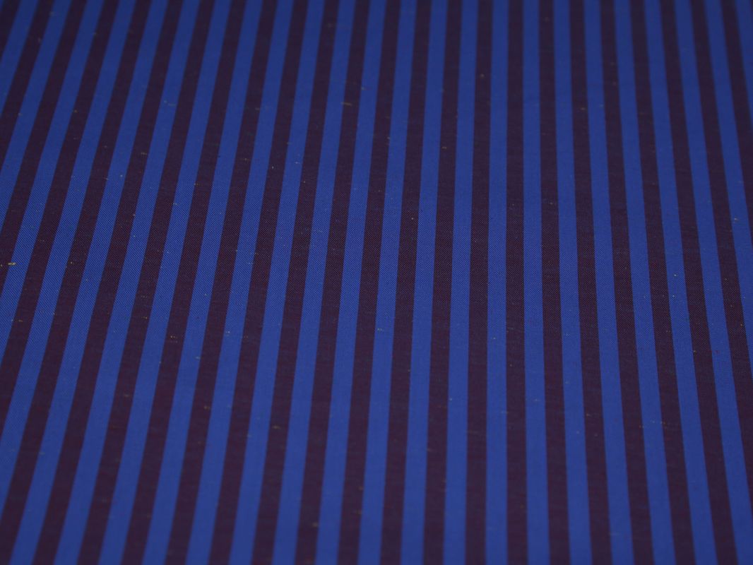 Рубашечная ткань хлопковая синяя в бордовою полоску - фото 2