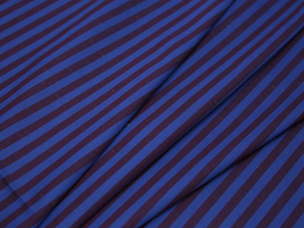 Рубашечная ткань хлопковая синяя в бордовою полоску - фото 3