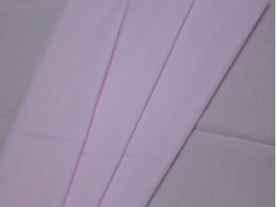 Рубашечная ткань хлопковая розового цвета