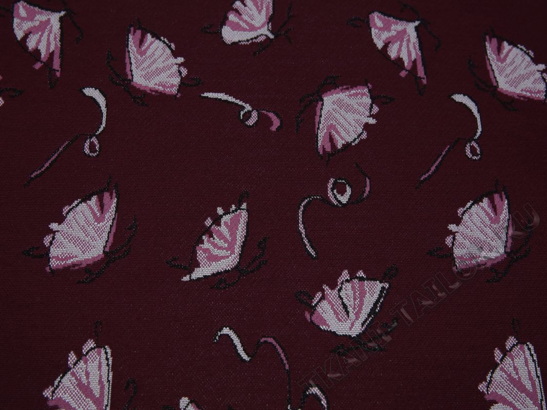 Трикотажная ткань бордовая с розовым анималистическим узором - фото 2