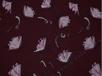 Трикотажная ткань бордовая с розовым анималистическим узором