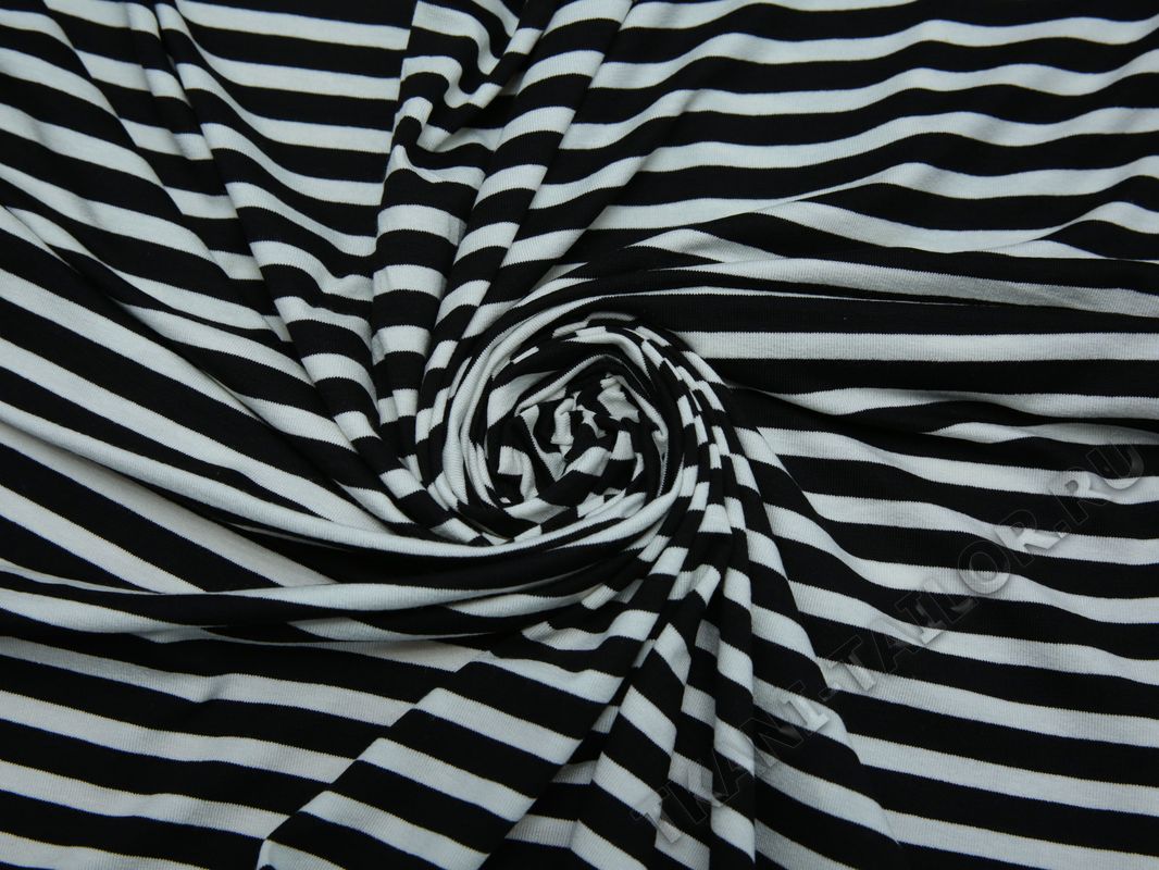 Трикотажная ткань в черно-белую полоску - фото 4