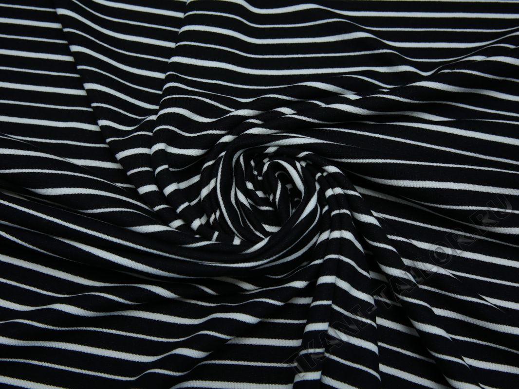 Трикотажная ткань черная в белую полоску - фото 4