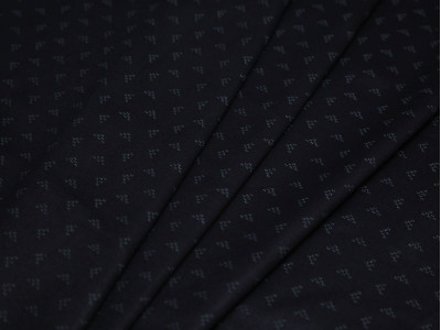 Джинсовая ткань черная мелкий принт треугольники - фото