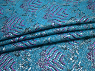 Китайский шелк голубой с розовым узором - фото