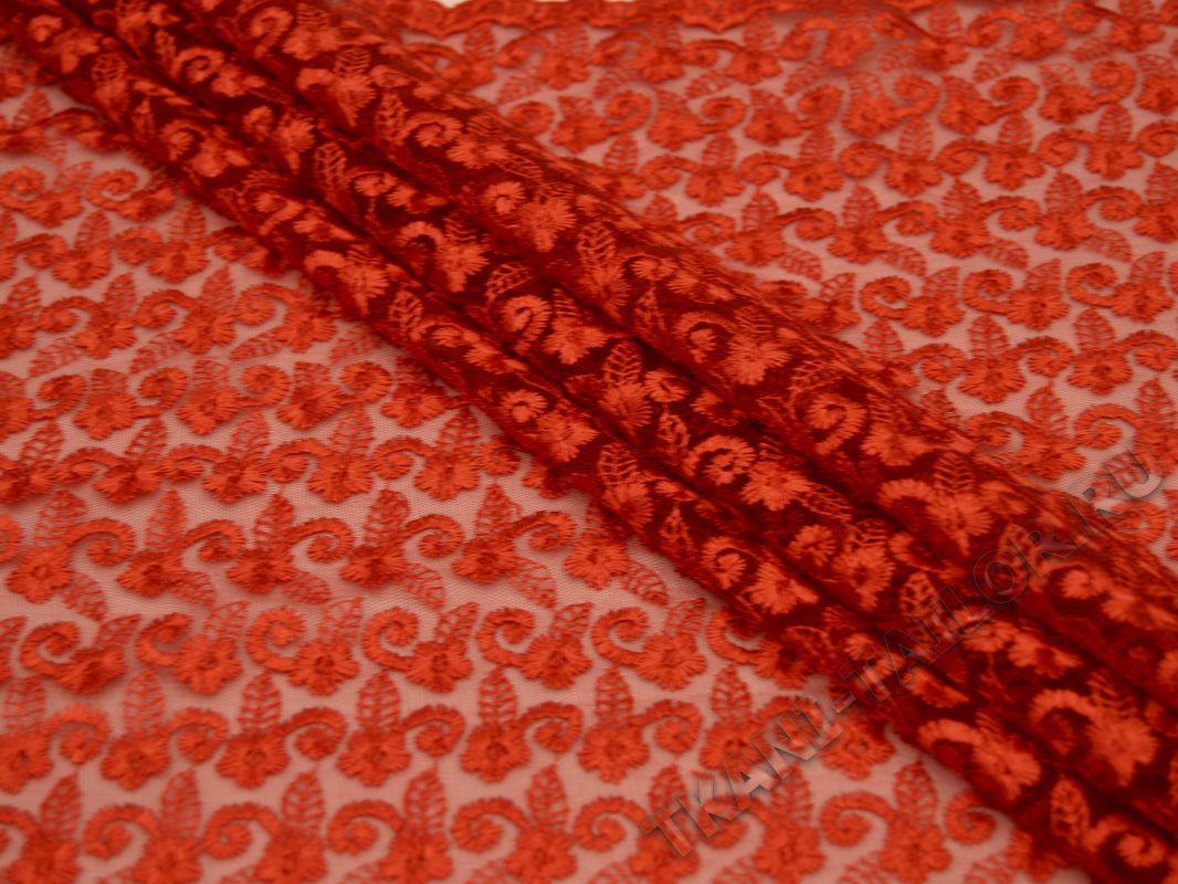 Кружевная ткань красного цвета - фото 4