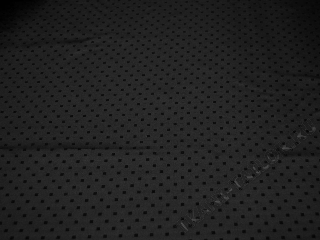 Атлас черный принт мелкие квадратики - фото 2