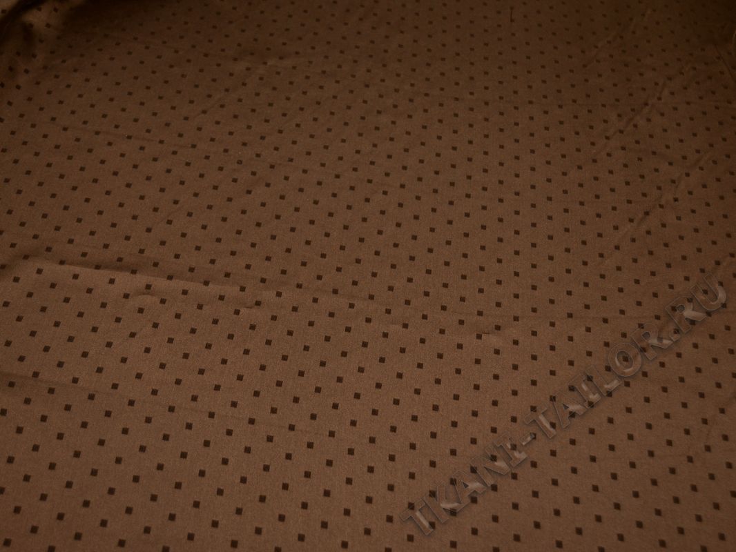 Атлас коричневый принт мелкие квадратики - фото 2