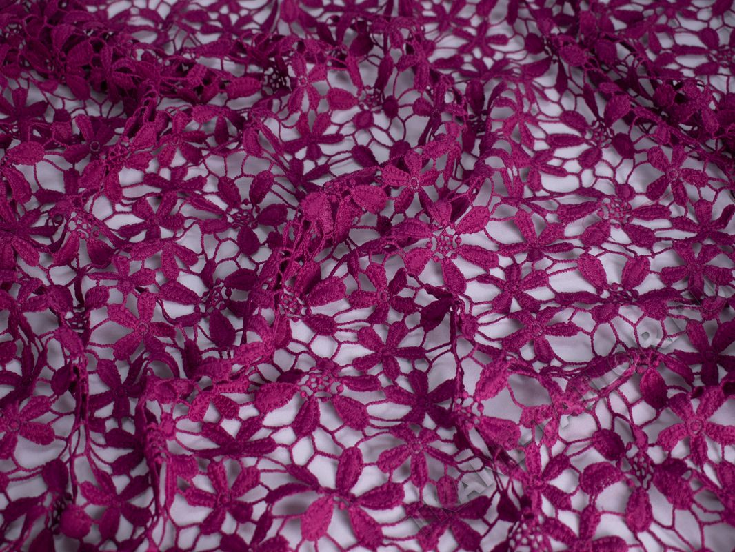 Кружевная ткань пурпурная - фото 3