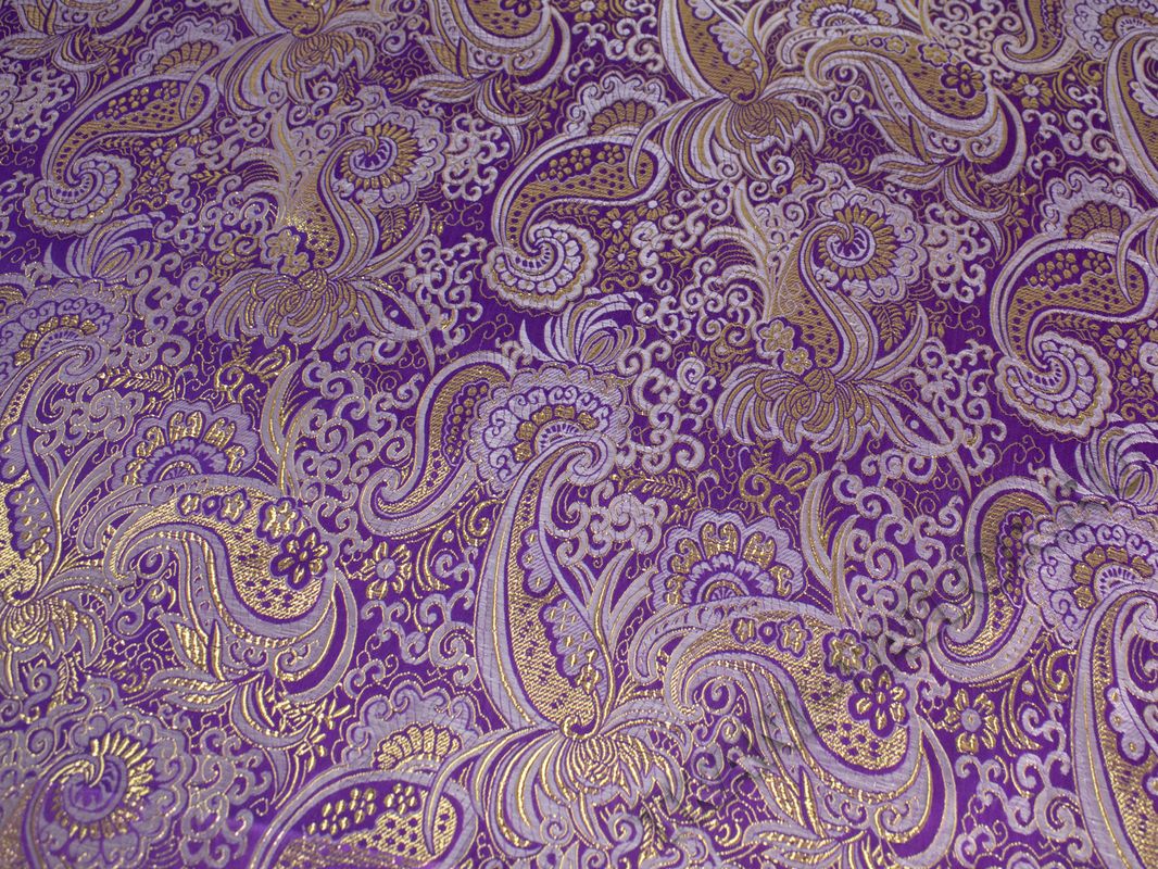 Парча фиолетовая золотистый принт - фото 2