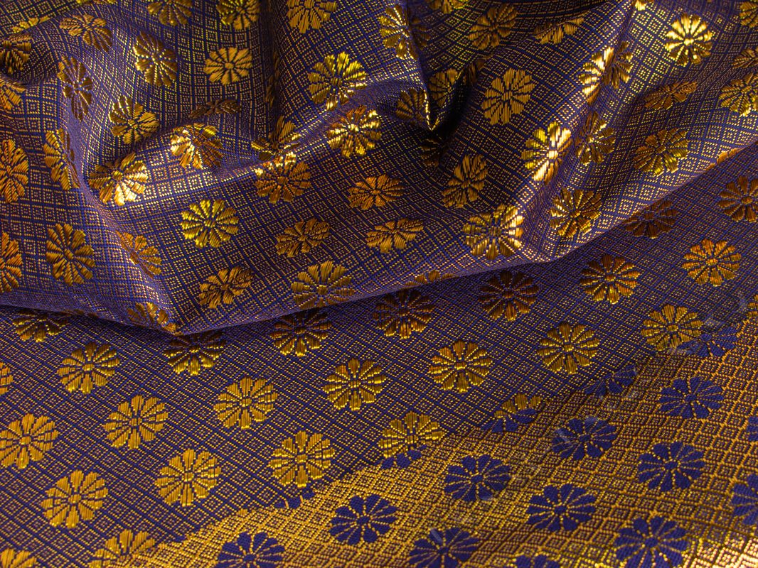Парча фиолетовая с золотыми цветами - фото 4