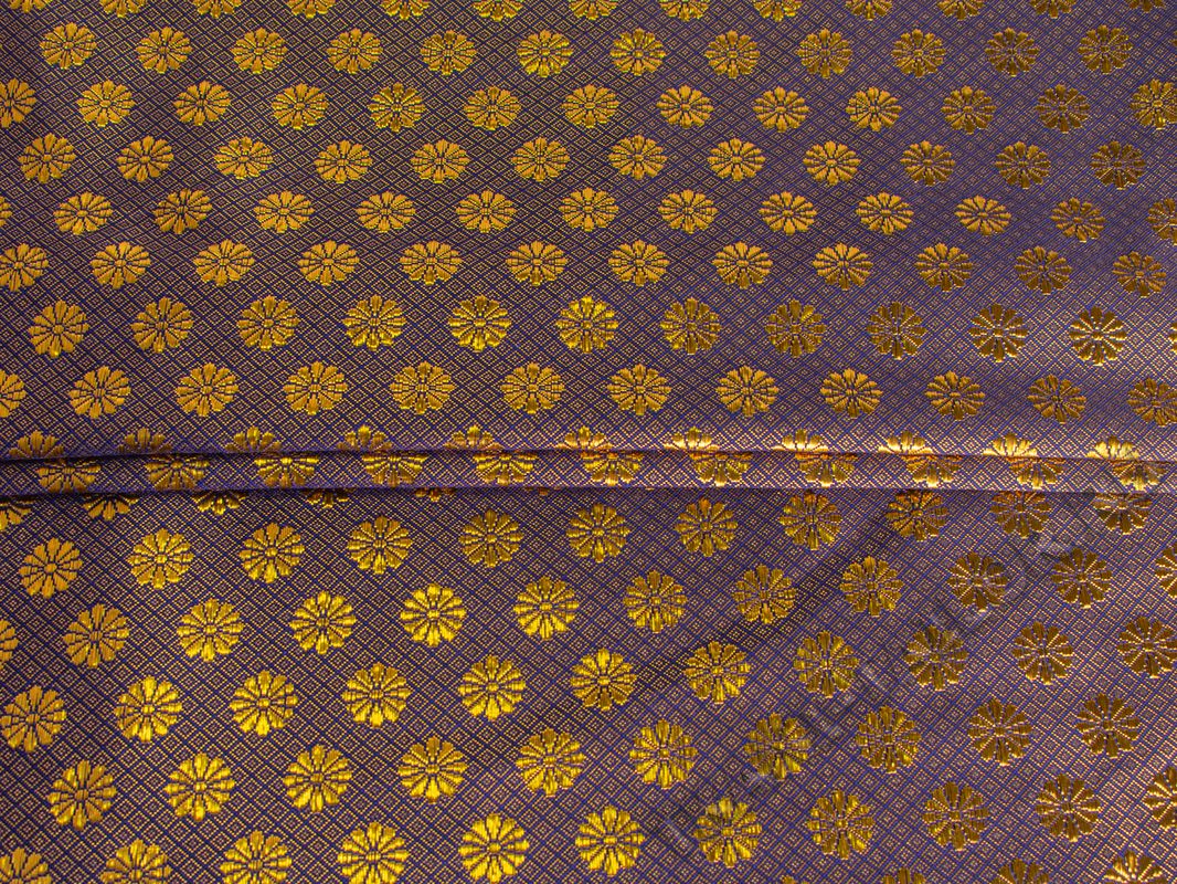 Парча фиолетовая с золотыми цветами - фото 1