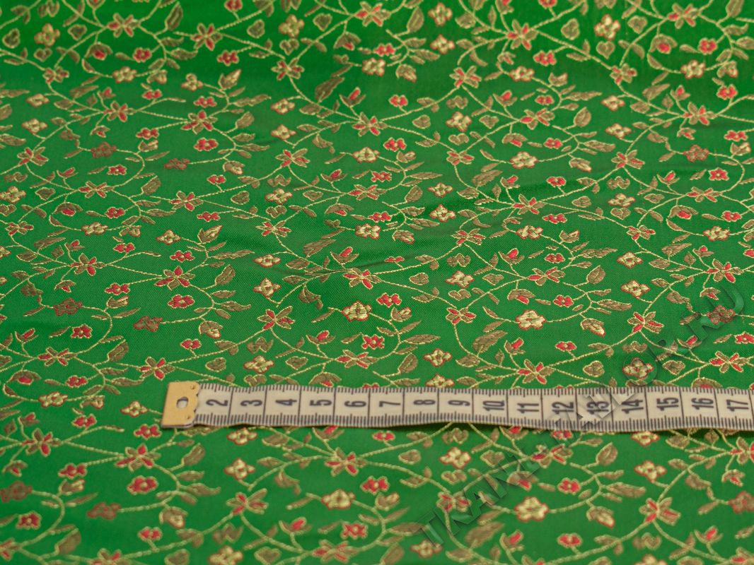 Китайский шелк зеленый с золотистыми цветами - фото 2