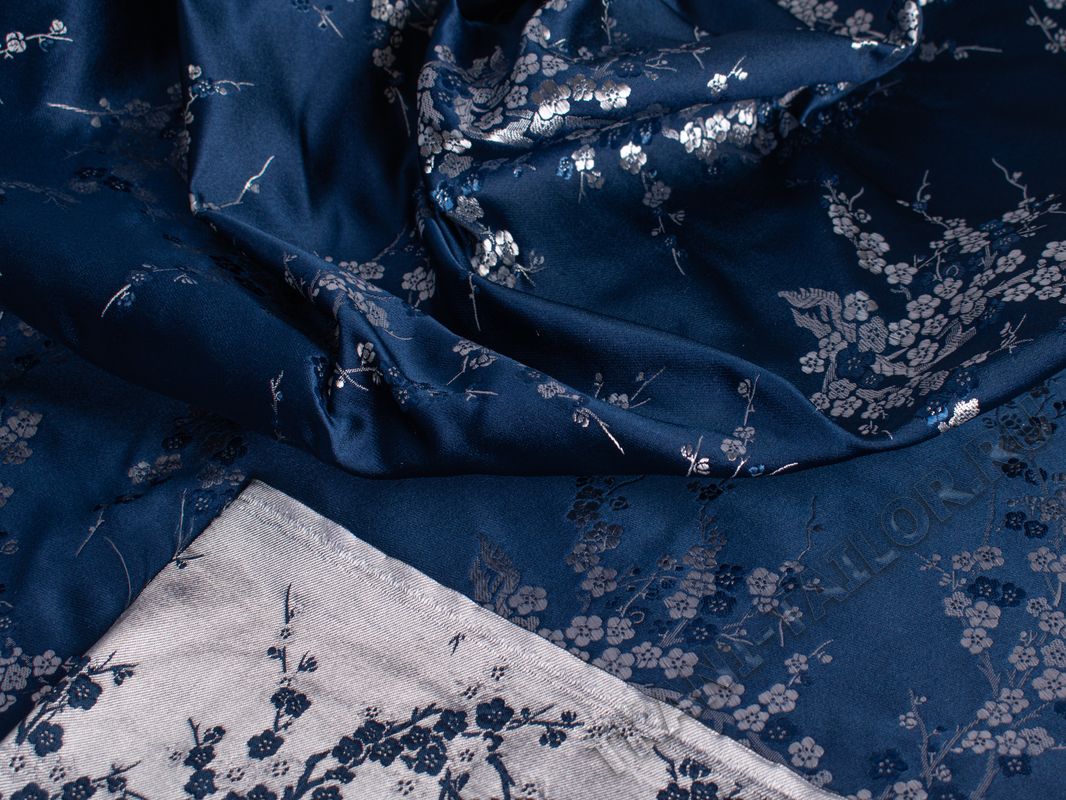 Китайский шелк темно-синий с серебристыми цветами - фото 4