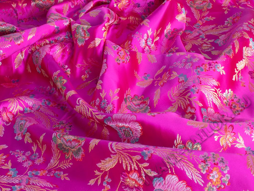 Китайский шелк розовая фуксия с цветами - фото 3