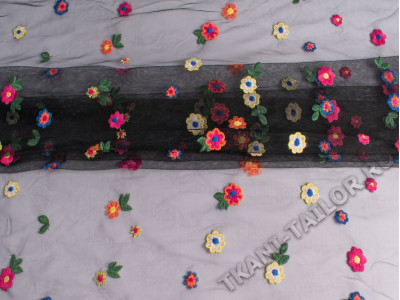 Сетка с вышивкой черная с цветами